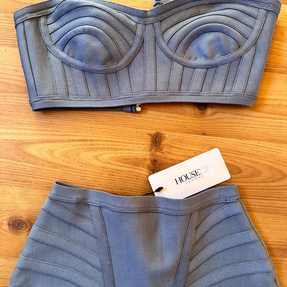 Formal Bodycon Ribbed Crop + Skirt Set - Picture 3 of 6